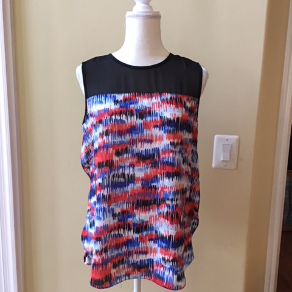Vince Camuto Abstract High-Low Hem Tunic Top